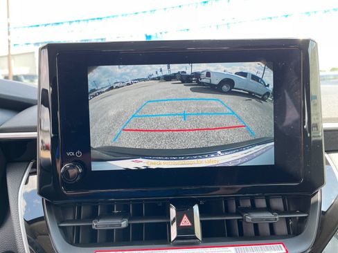 Used 2026 Toyota Corolla LE w/ LE Premium Package FWD image 20