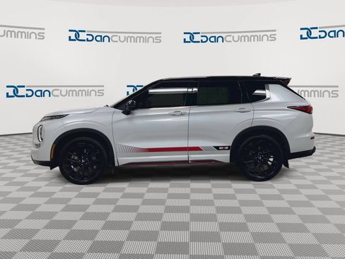 Used 2024 Mitsubishi Outlander Ralliart AWD/4WD image 5