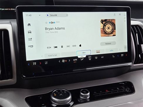 New 2025 Ford Expedition Active image 15