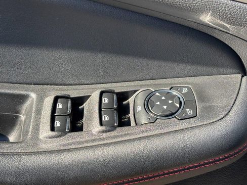 Used 2023 Ford Edge ST-Line image 17