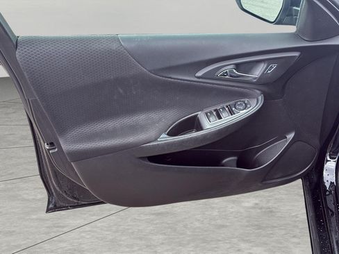 Used 2016 Chevrolet Malibu LT FWD image 9