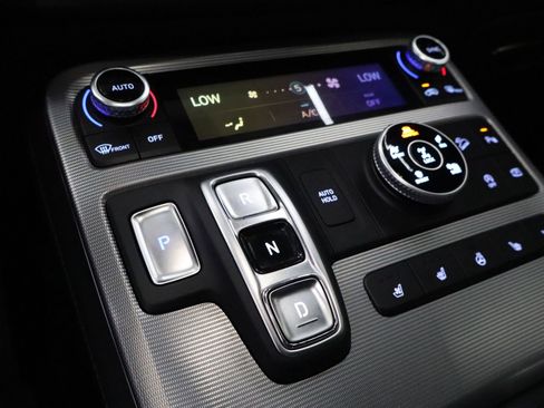 Used 2024 Hyundai Palisade Calligraphy image 20