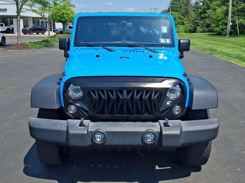 Used 2017 Jeep Wrangler Unlimited Sport w/ Quick Order Package 24S AWD/4WD image 2