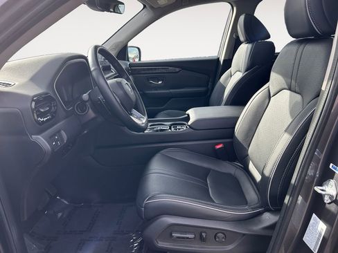 Used 2023 Honda Pilot Elite image 7