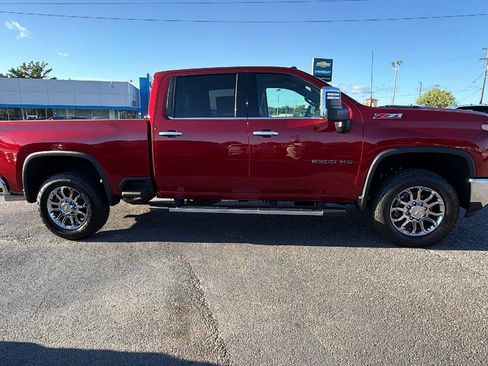New 2026 Chevrolet Silverado 2500 LTZ w/ LTZ Premium Package AWD/4WD image 7