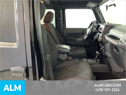 Used 2016 Jeep Wrangler Unlimited Sport w/ Connectivity Group image 34