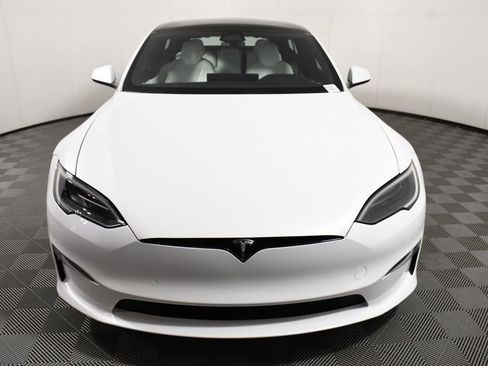 Used 2022 Tesla Model S image 10