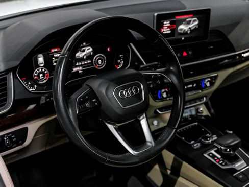 Used 2018 Audi Q5 2.0T Premium Plus w/ Premium Plus Package AWD/4WD image 14