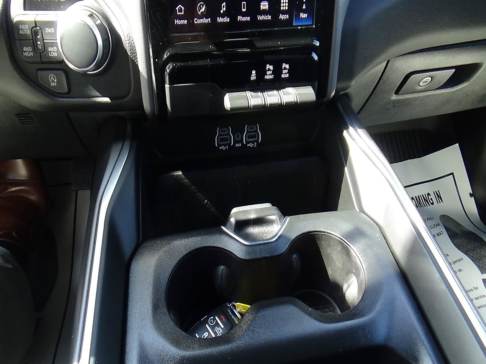 Used 2025 RAM 1500 Big Horn AWD/4WD image 33