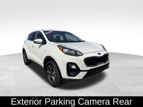 Used 2020 Kia Sportage LX w/ LX Popular Package image 3