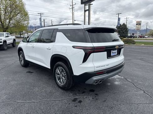 Used 2026 Chevrolet Traverse LT AWD/4WD image 5
