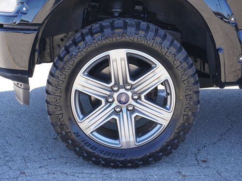 Used 2018 Ford F150 Lariat w/ Equipment Group 502A Luxury AWD/4WD image 10