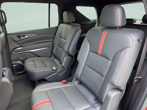 Used 2024 Chevrolet Traverse RS w/ LPO, Floor Liner Package AWD/4WD image 21
