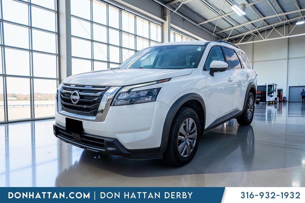 Used 2024 Nissan Pathfinder SV AWD/4WD image 28