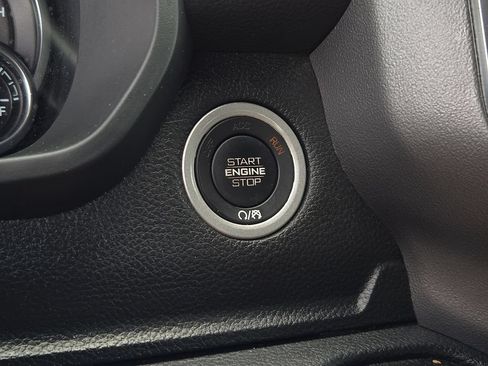 Certified 2024 RAM 1500 Big Horn AWD/4WD image 23