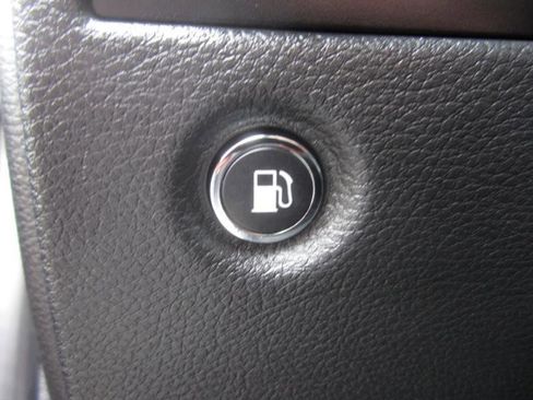 Used 2014 Jeep Grand Cherokee Limited w/ Trailer Tow Group IV image 31