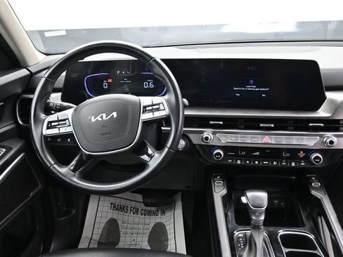 Used 2025 Kia Telluride S FWD image 12