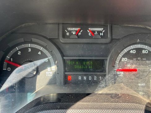 Used 2012 Ford E-350 and Econoline 350 XLT RWD image 18