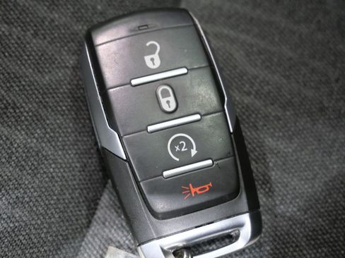 Used 2023 RAM 1500 Big Horn image 26