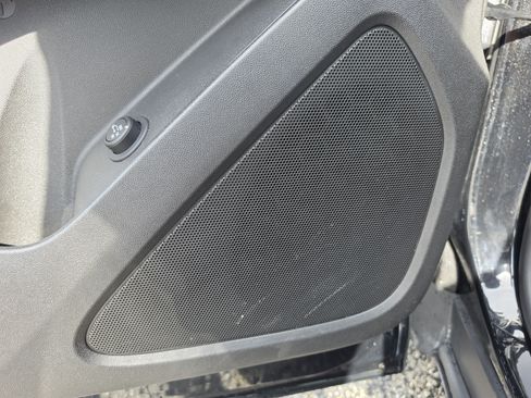 Used 2022 Chevrolet Equinox LT FWD image 25