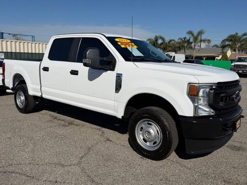 Used 2022 Ford F250 XL w/ Power Equipment Group image 3