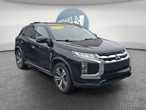 Used 2021 Mitsubishi Outlander Sport SE FWD image 1