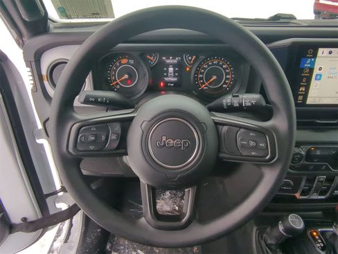 Used 2026 Jeep Wrangler Sport image 28
