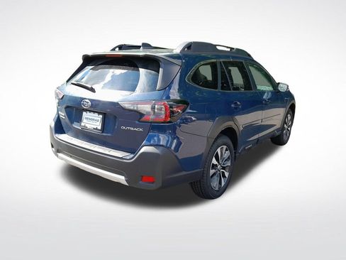 Used 2023 Subaru Outback Limited AWD/4WD image 8