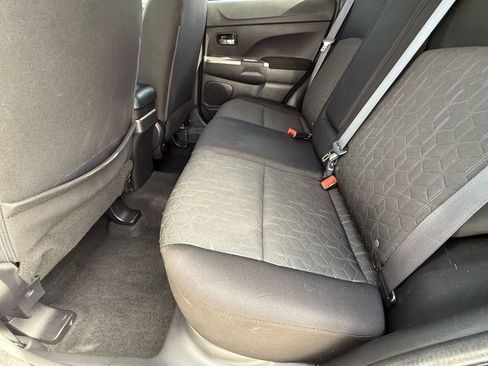 Used 2020 Mitsubishi Outlander Sport SE image 12