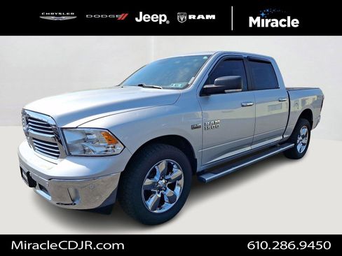 Certified 2017 RAM 1500 Big Horn AWD/4WD image 3