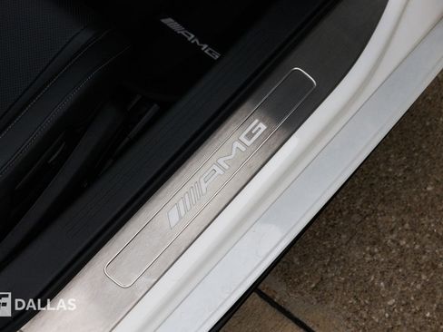 Used 2021 Mercedes-Benz AMG GT Roadster image 30