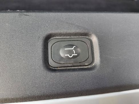 Certified 2025 Ford Expedition Active image 8