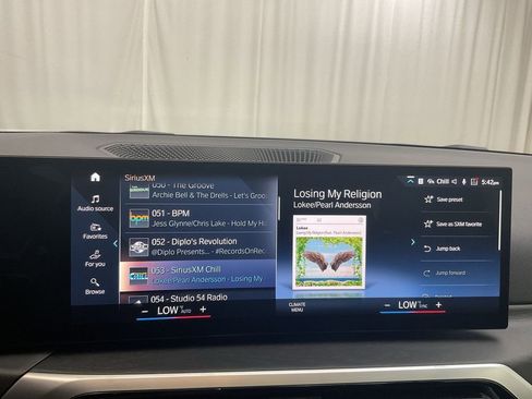 Used 2023 BMW 330i xDrive Sedan w/ Driving Assistance Package image 17