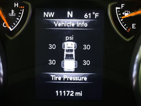 Used 2023 Jeep Gladiator Sport image 19