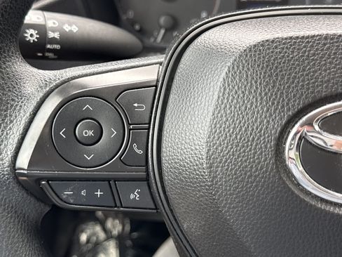 Used 2024 Toyota Corolla LE FWD image 19