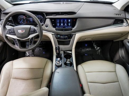 Used 2020 Cadillac XT5 Premium Luxury image 14