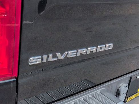 Used 2020 Chevrolet Silverado 1500 RST AWD/4WD image 34