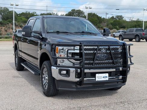 Certified 2022 Ford F250 Lariat w/ Lariat Value Package AWD/4WD image 1