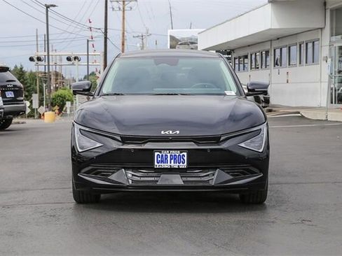 New 2025 Kia EV6 Wind image 2