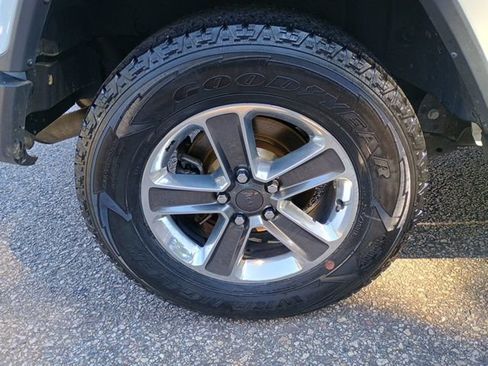 Used 2022 Jeep Wrangler Unlimited Sahara w/ LED Lighting Group image 11