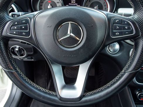 Used 2016 Mercedes-Benz CLA 250 image 22