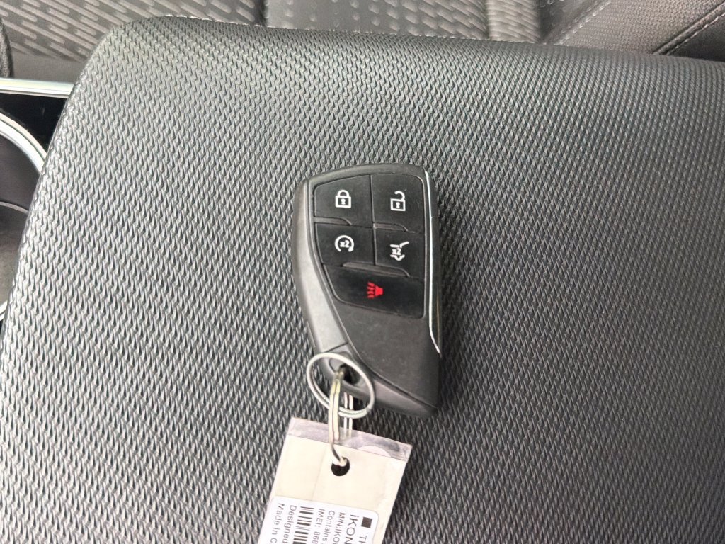 Used 2025 Chevrolet Equinox LT AWD/4WD image 24