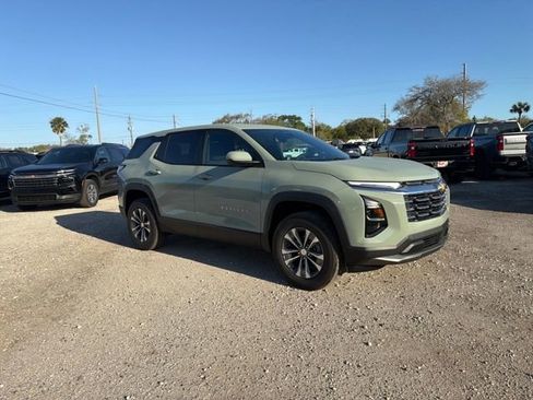 New 2026 Chevrolet Equinox LT FWD image 17