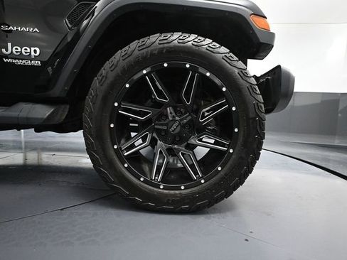 Used 2020 Jeep Wrangler Unlimited Sahara w/ Dual Top Group image 19