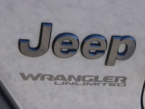 Used 2022 Jeep Wrangler Unlimited Sport AWD/4WD image 8