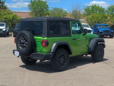 Used 2025 Jeep Wrangler Sport AWD/4WD image 3