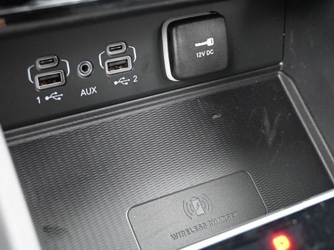 Used 2025 Jeep Grand Cherokee L Laredo image 22