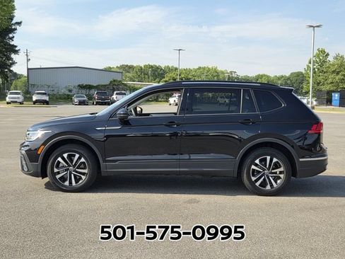 Used 2023 Volkswagen Tiguan S FWD image 2