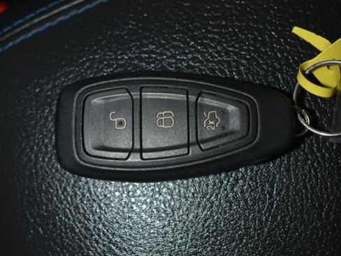 Used 2016 Ford Focus RS image 31