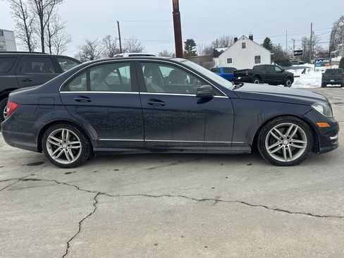 Used 2014 Mercedes-Benz C 300 4MATIC Sedan image 5